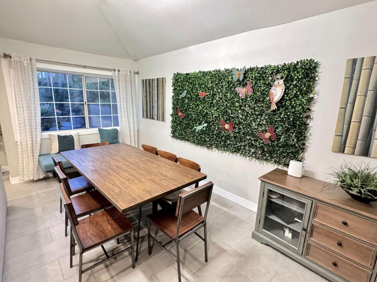 Holiday home Rainforest 4 Bedroom Poolspa Walk2disneyland Anaheim